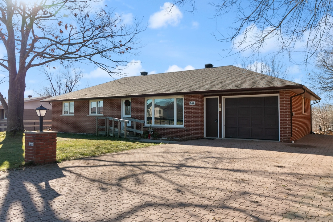 144 Miller Drive, Barrie Property page Tours